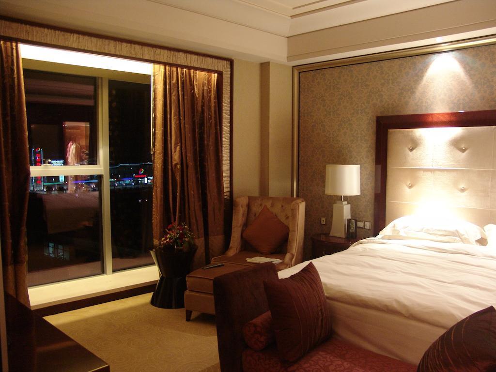 Langfang International Hotel Exterior photo