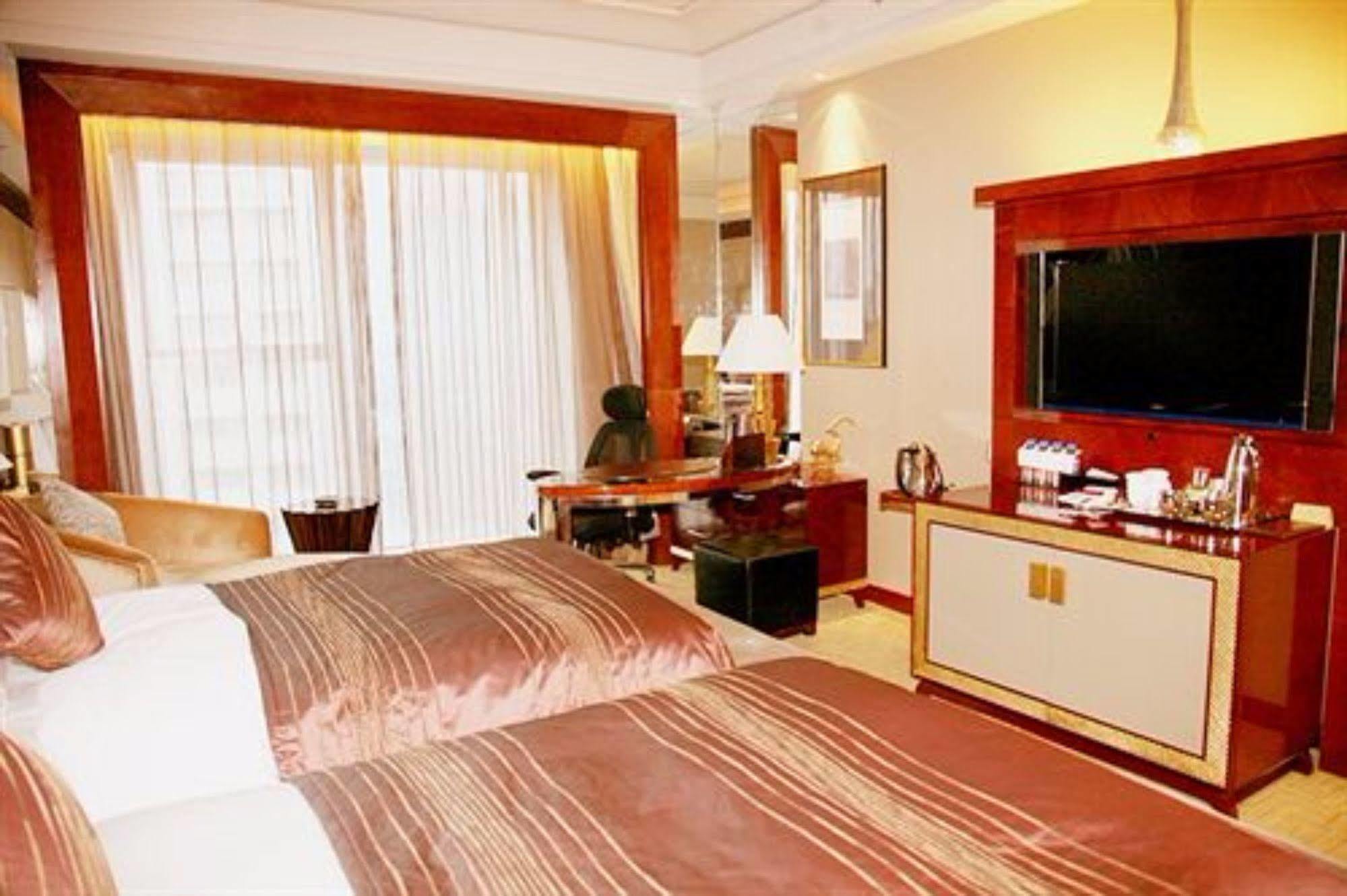Langfang International Hotel Exterior photo