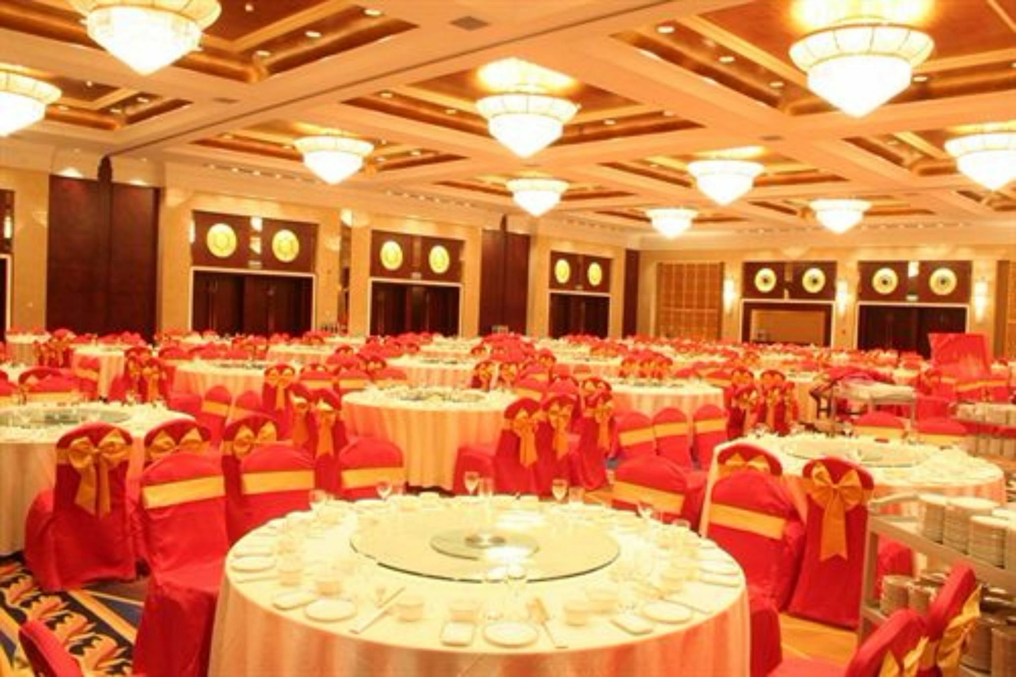 Langfang International Hotel Exterior photo
